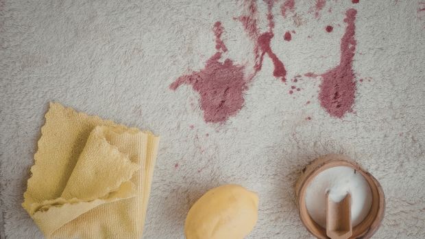 Halıdaki Kan Lekesi Nasıl Çıkar?